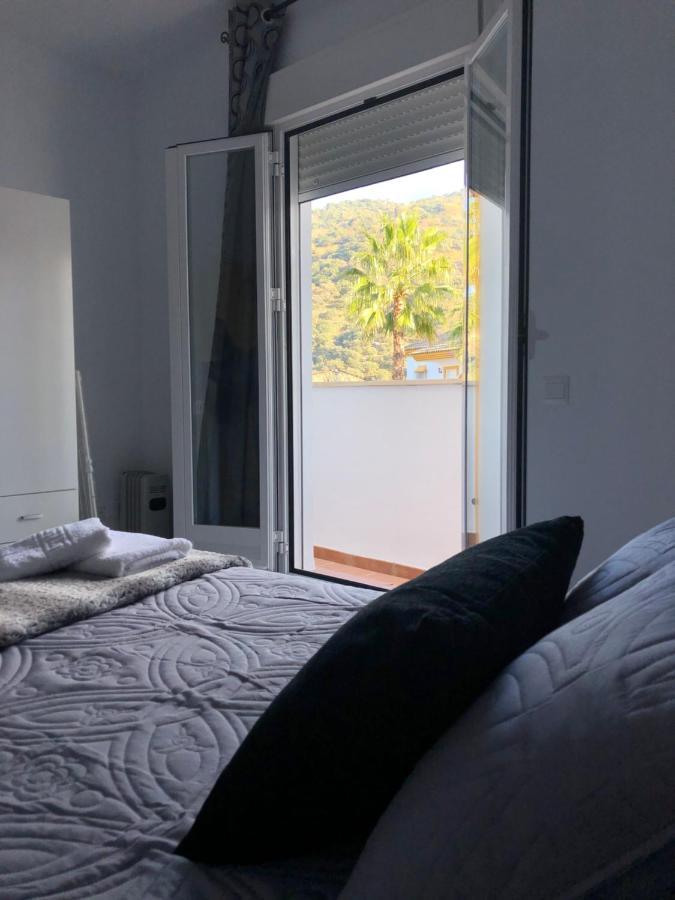 Casa Rural Las Rosas De Benaoján Екстериор снимка