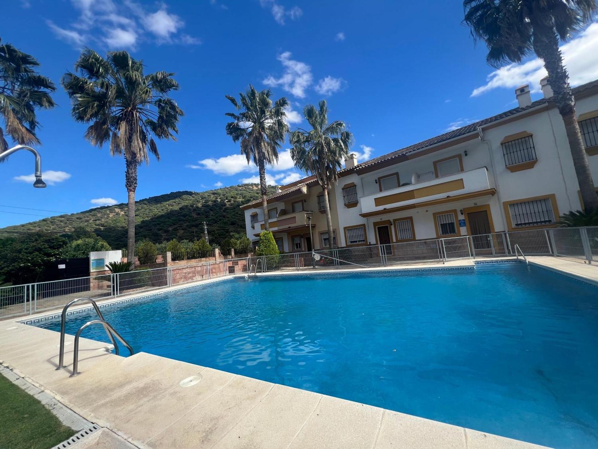 Casa Rural Las Rosas De Benaoján Екстериор снимка